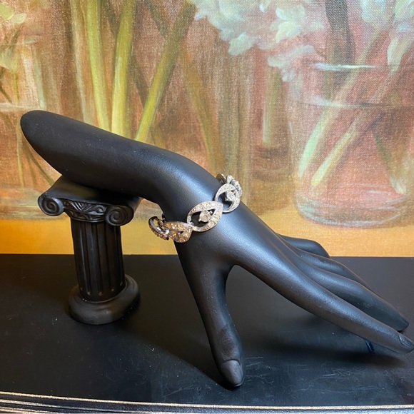 Beautiful Sarah Coventry Canada 6inch Rhinstone Bracelet Small - Picture 3 of 8